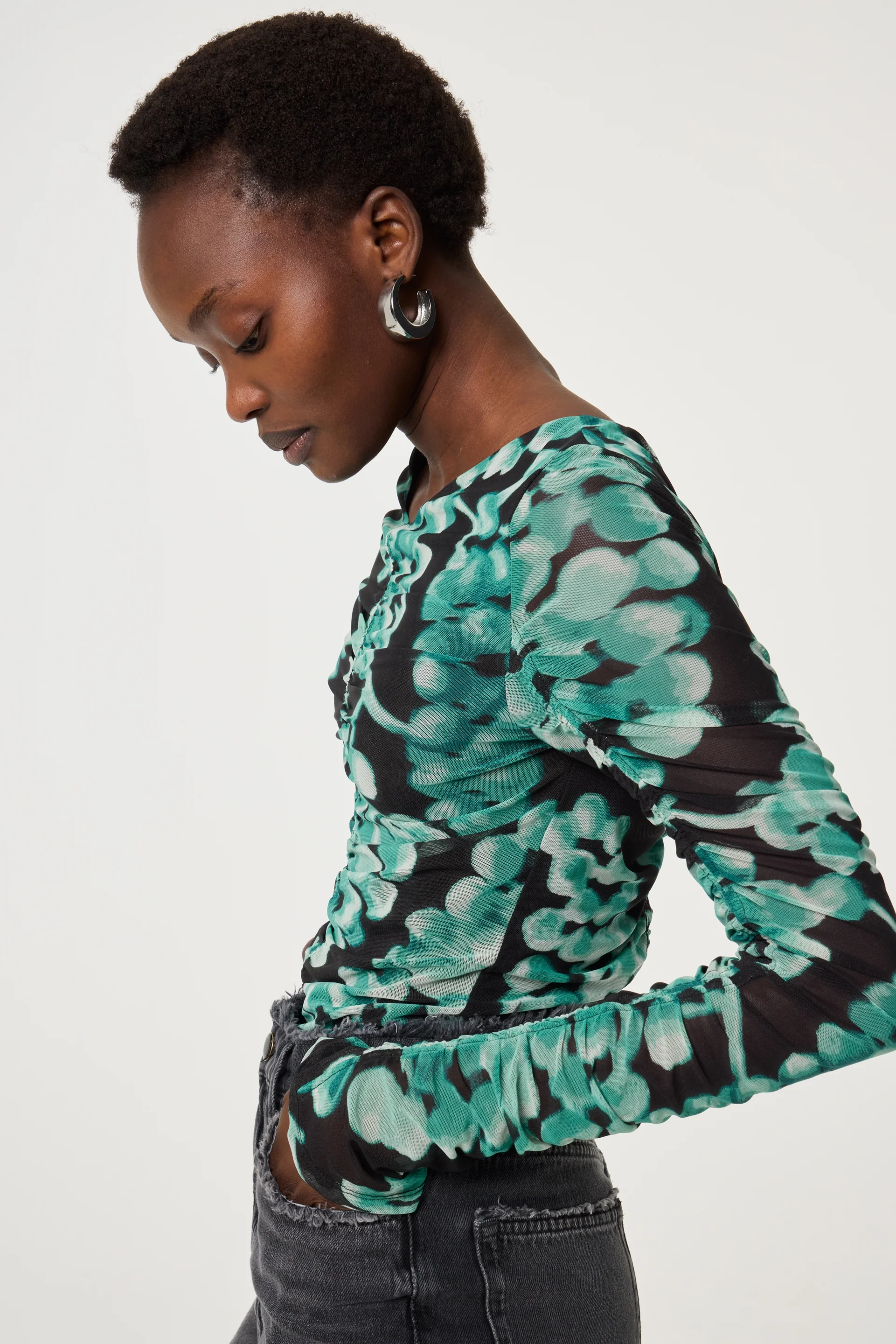 Karlis Top | Black/Mint Green - Image 3