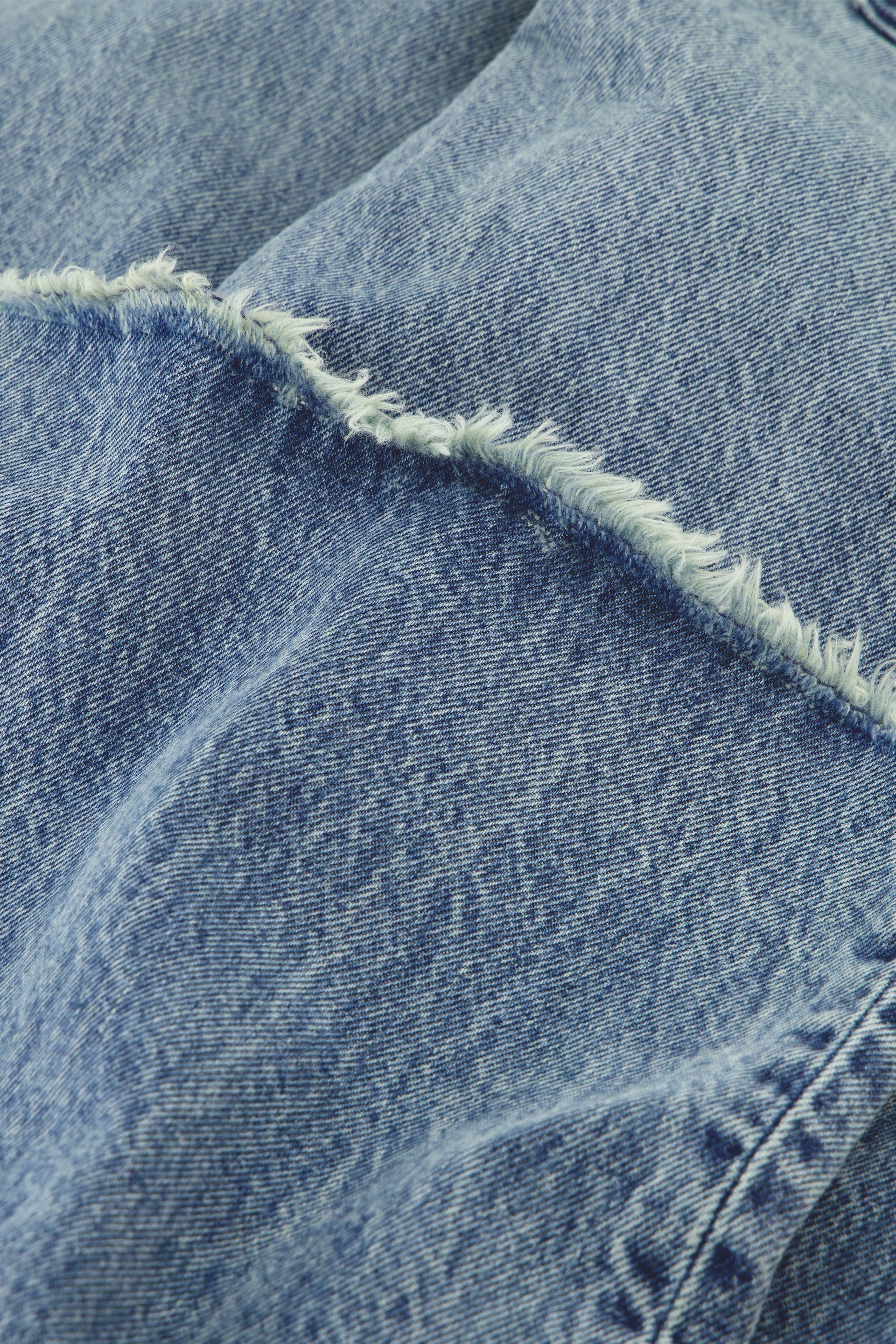 Zoe Boyfriend Jeans | Mid Blue - Image 4